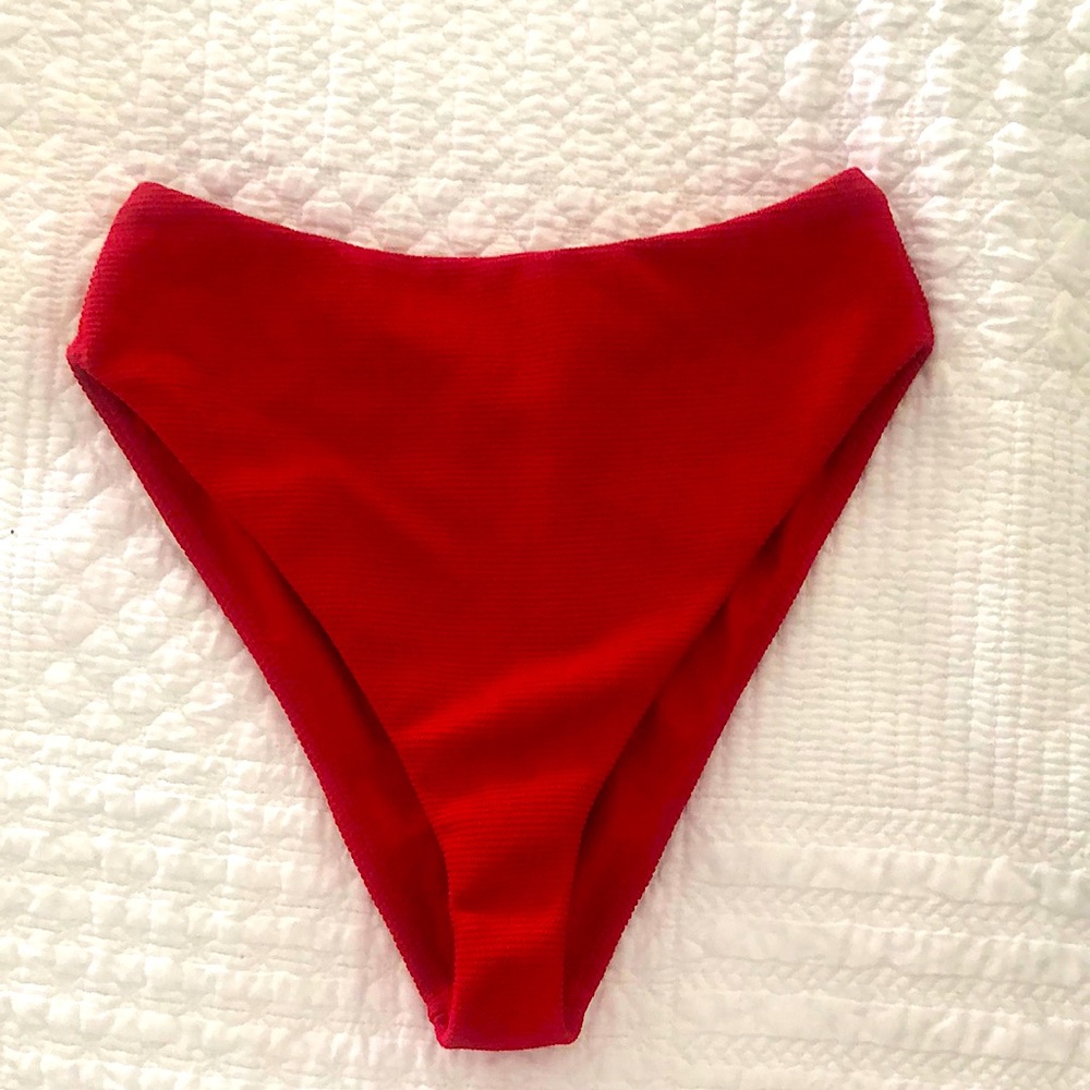 SOLD OUT ONLINE! Micro scrunch Paula Bottoms M